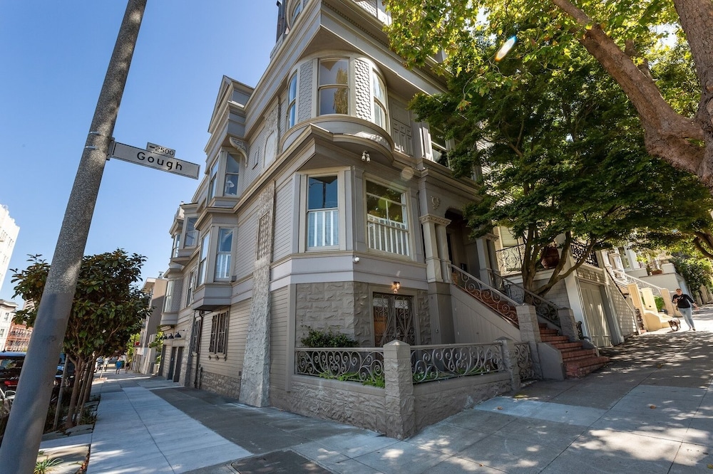Fabulous Classic Victorian Home In Pacific Heights 1 Bedroom Apts