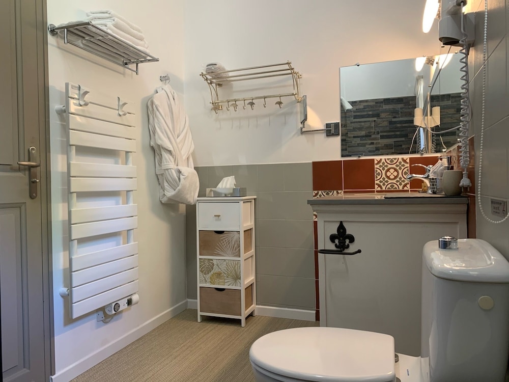 Le Noyer Residence - Property Image 31