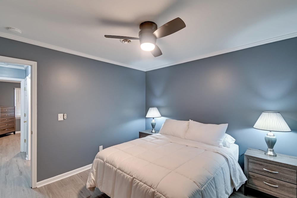 Private Patio: Apt 6 Mi to Cheraw State Park!