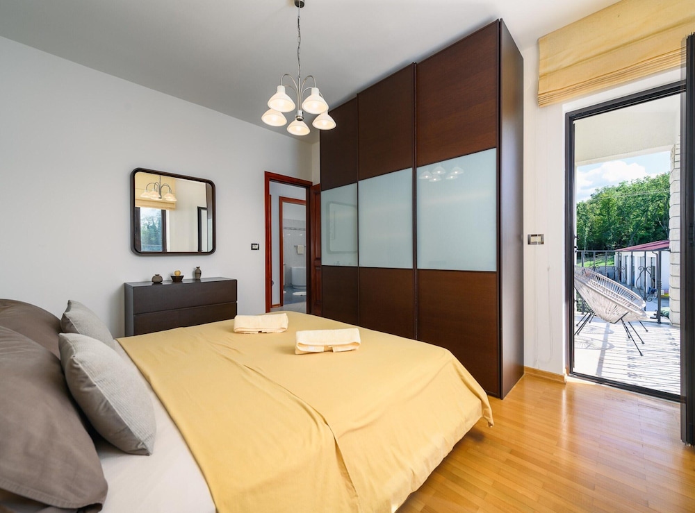 Premium Apartment With Private Pool