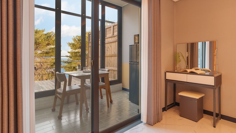 Namhae Onview Pension