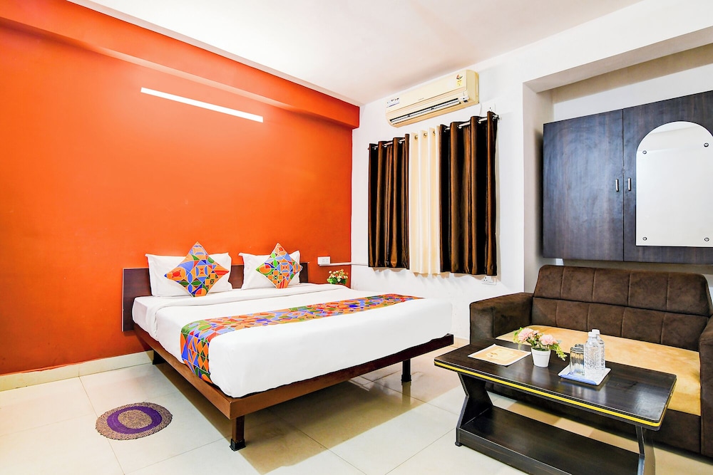 Fabhotel The Corporate House