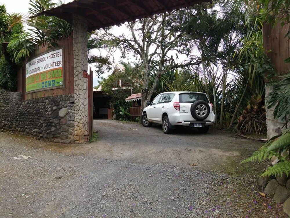 Spanish by the River - Turrialba - Hostel view 2