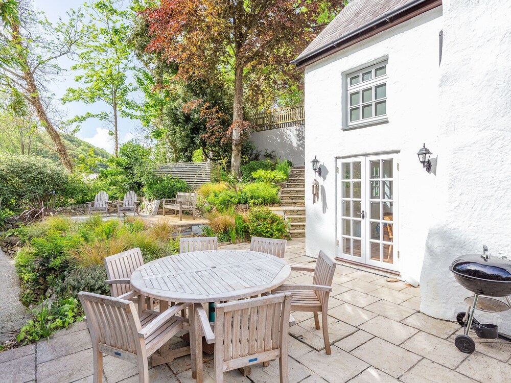 3 Rose Cottages