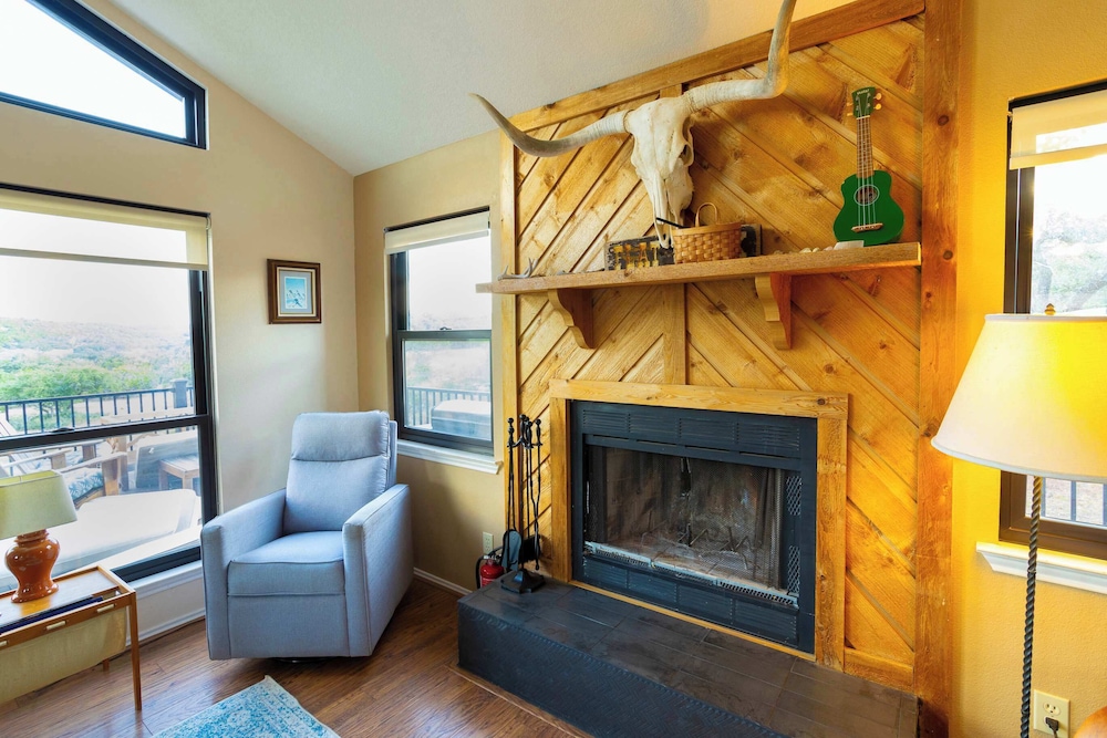 Stargazers Delight Sleeps 12!