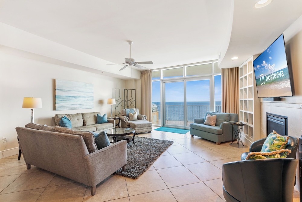 Turquoise Place 2205 C
