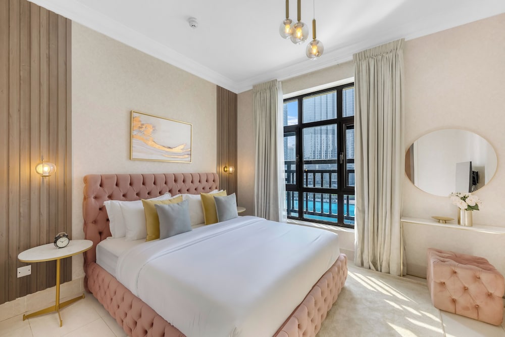 Durrani Homes - Heaven on Earth collection 5BR with panorama Burj Khalifa and fountain views