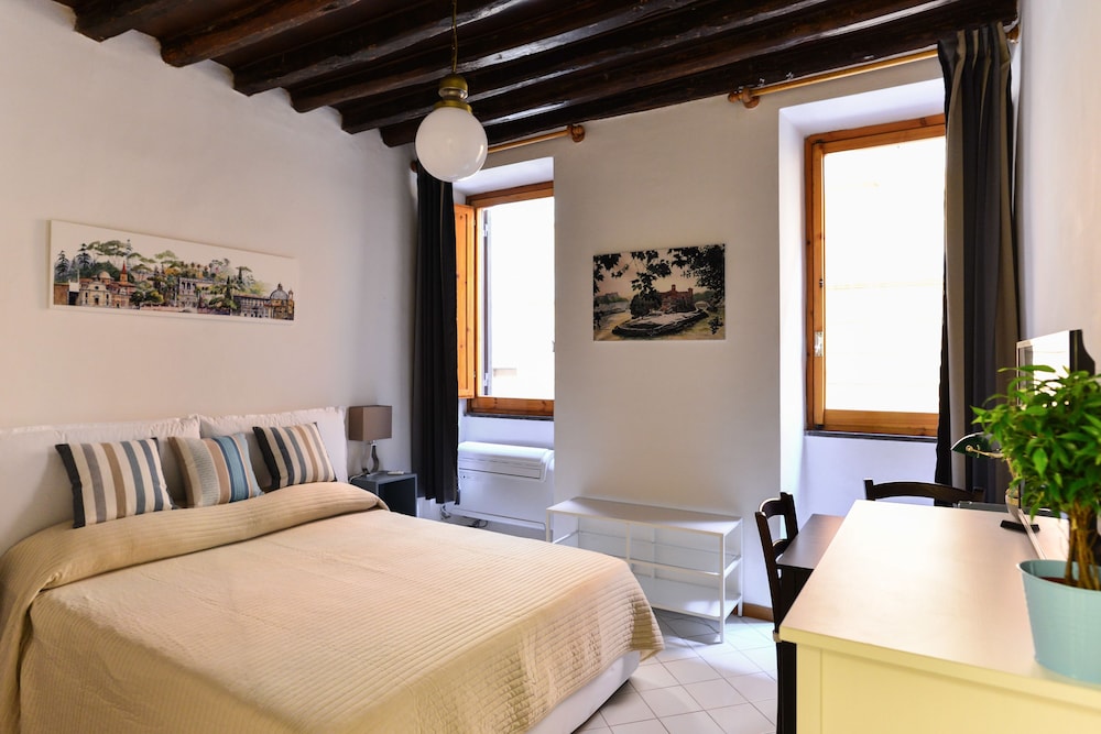 Spanish Steps Cozy Studio photo 4