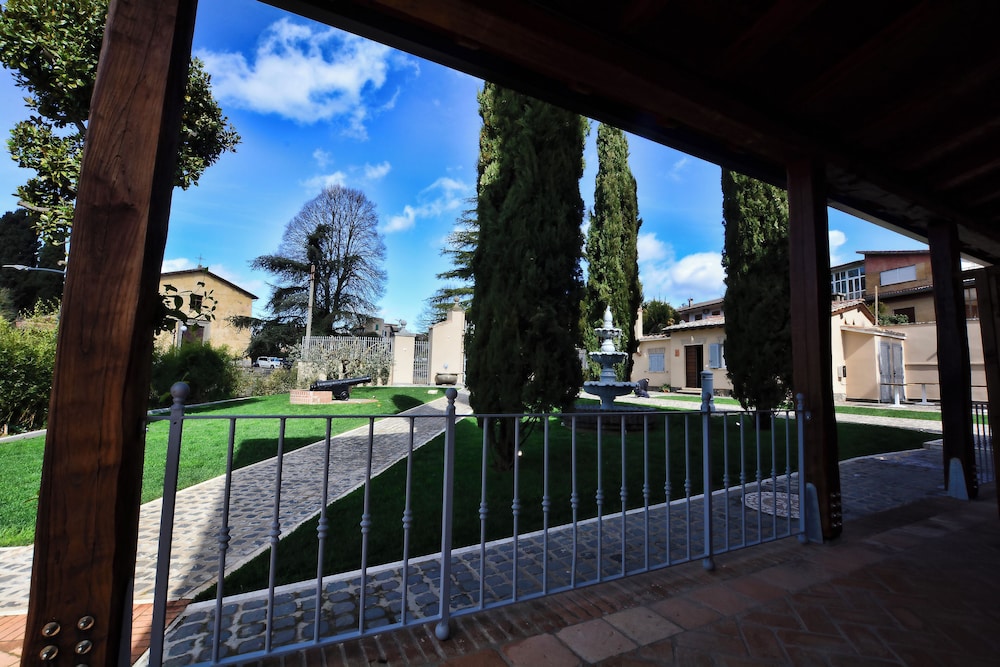 Corte Sospesa Guest House & Spa