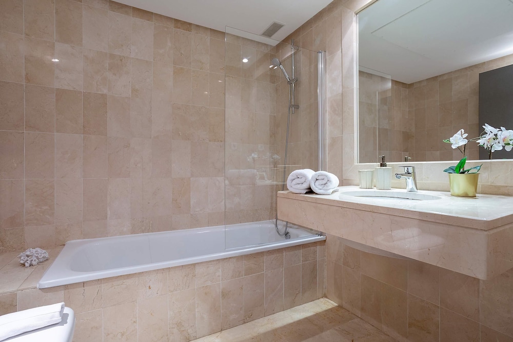 Bright&exclusive 3BD Apartment Estepona. El Presidente