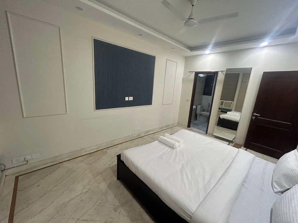 Metrolink Apartment & Suites-Green Park