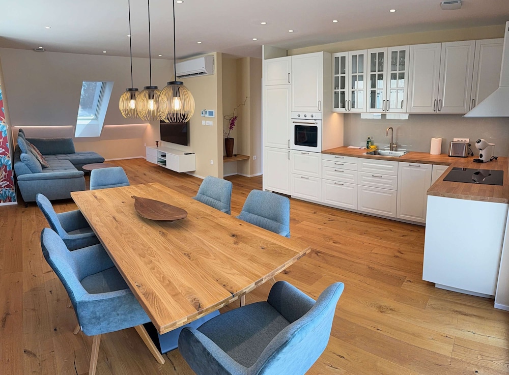 Crown Residence Luxury 2BR in Ljubljana Downtown