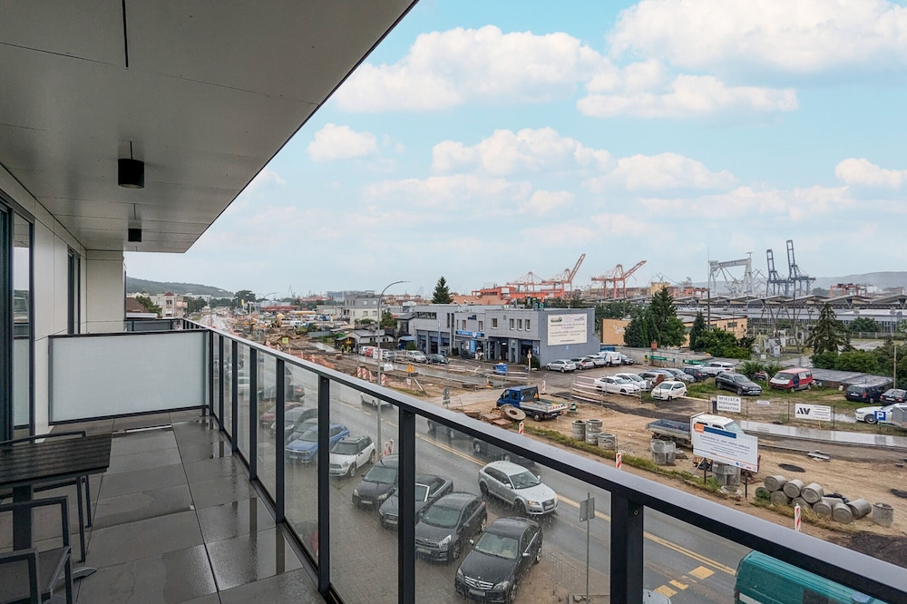 Apartport Apartment AC by Renters