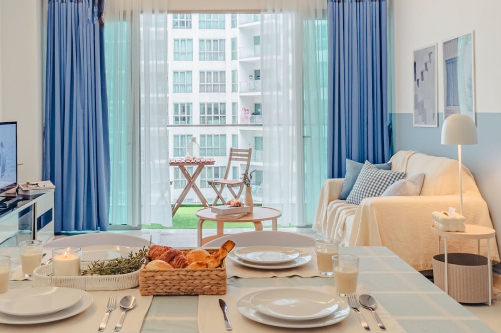 NaiBnB @ Regalia Residence