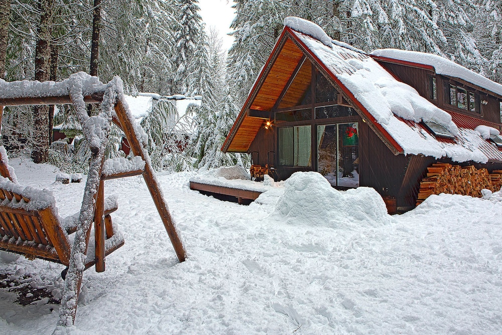Four Stone Lodge Near Mt Rainier