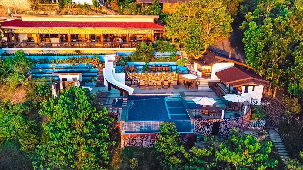 Marqis Sunrise Sunset Resort and Spa