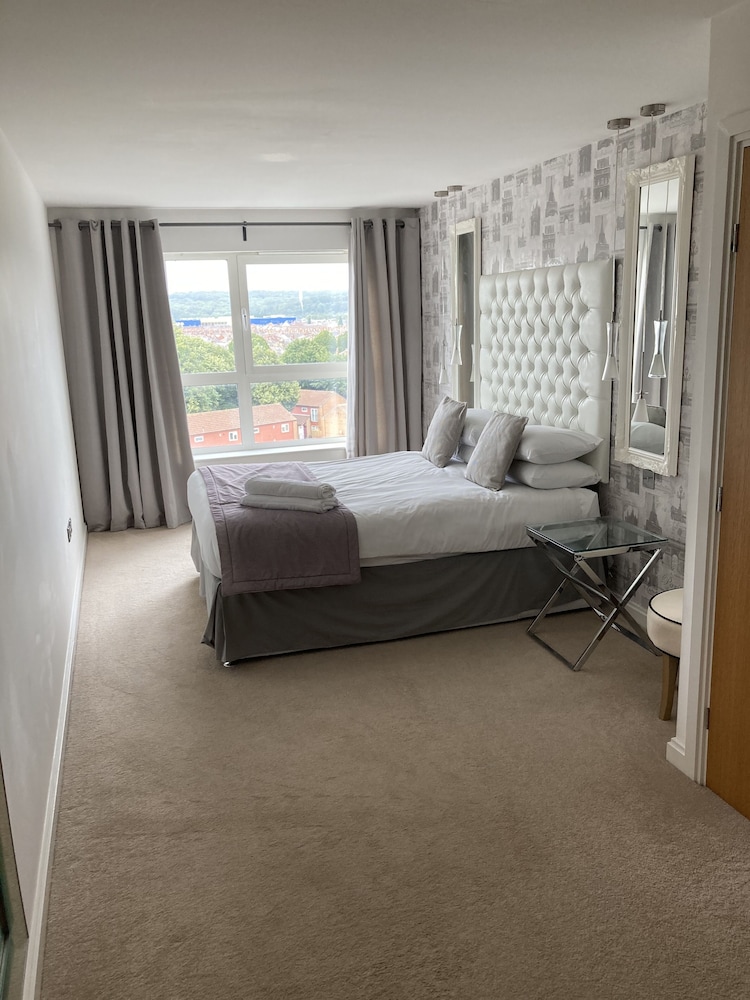 Hotel Century Wharf by Urban Space - Image 1