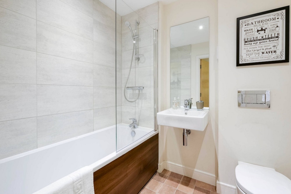 Alder House Serviced Apt. Maidenhead