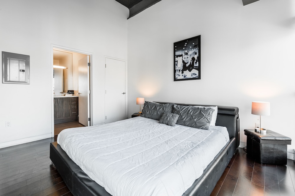 Heaven on Hollywood Furnished Apts - Vine - Image 2