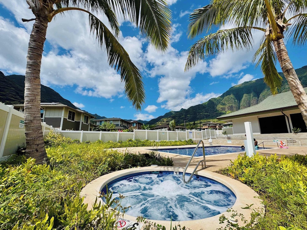 @ Marbella Lane - Mesmerizing Ocean + MT Views