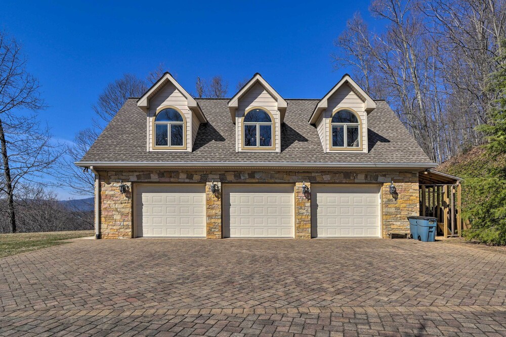 Hayesville Studio: Nearby Hiking & Golfing! view 4