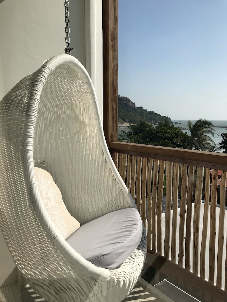Pineapple Lazy Beach Villa