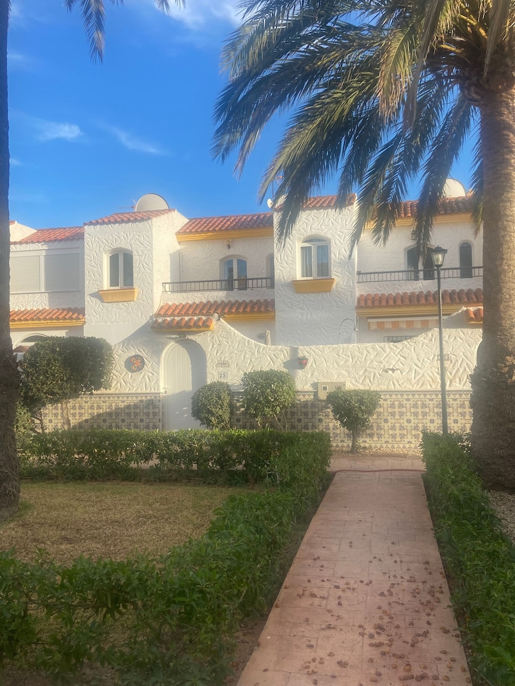 Beautiful 1 Bedroom Apartment in Roquetas de Mar Spain view 4