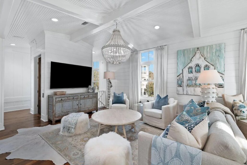 Sea La Vie Seaside Main House