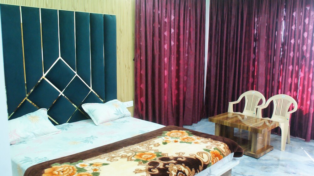Manimahesh Home Stay