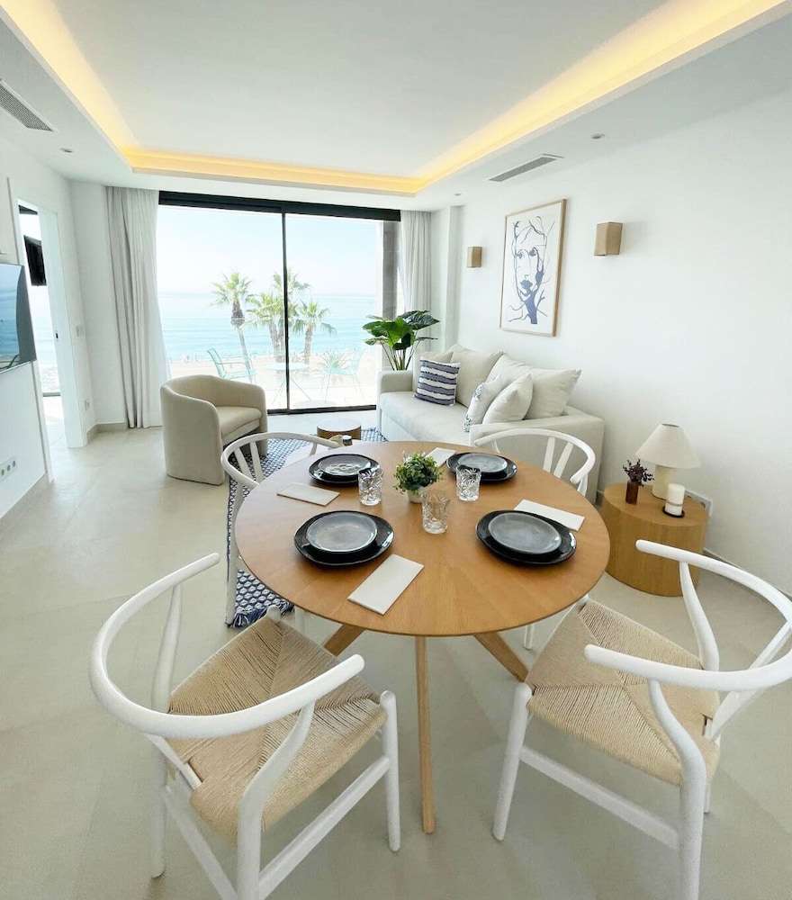 Apartamento LaViu 2Dormitorios by Croma