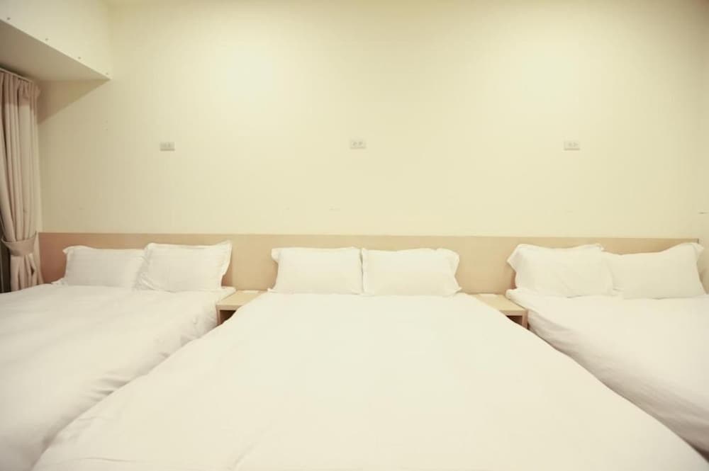Hula Hotel - Hostel