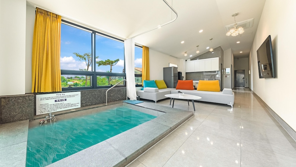 Incheon Vacations - Ganghwado Mare Seawater Poolvilla - Property Image 37