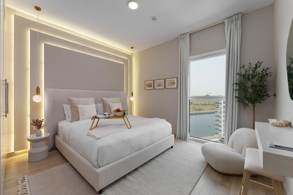 Charming Retreat w Panoramic Views on Yas Island