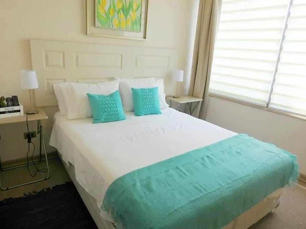 Altos Alameda apartments