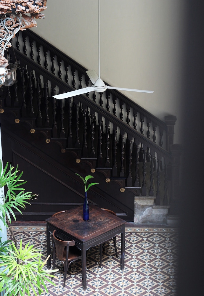 Cheong Fatt Tze - The Blue Mansion 89