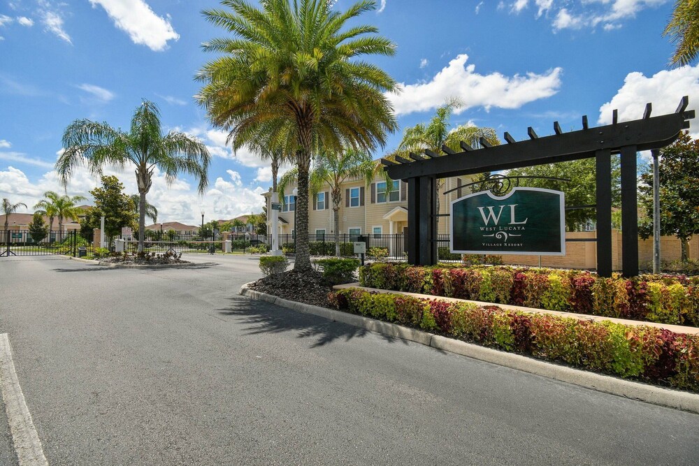 Lucaya 3BR Townhome 15min to Disney Gated
