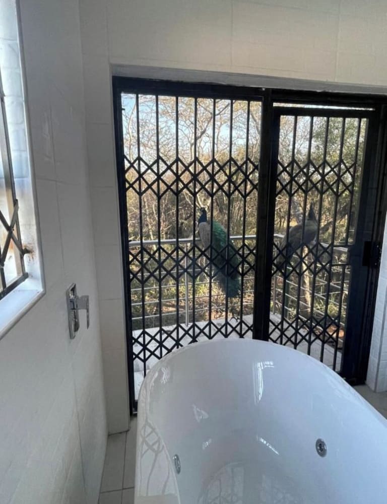 Kings View Exclusive Villas