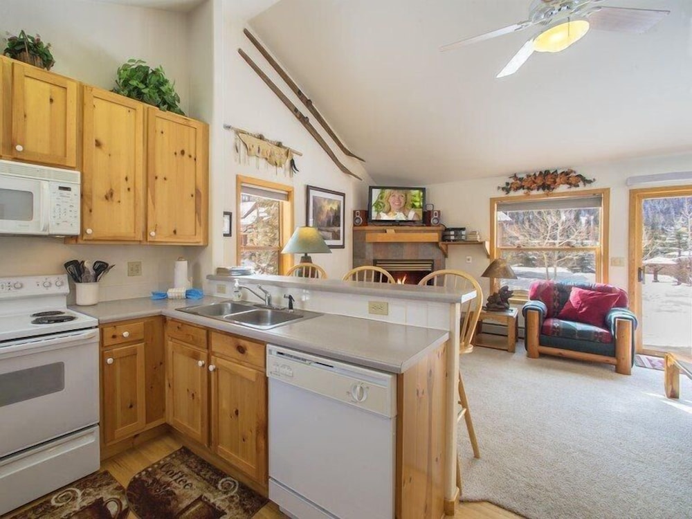 Snake River Village 3 Bedroom Apartment by Key to the Rockies