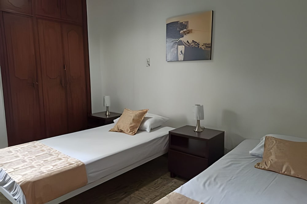 201 Apartamento Completo Rers en Versalles 3 Habitaciones - Cali Tower Suites & Lofts