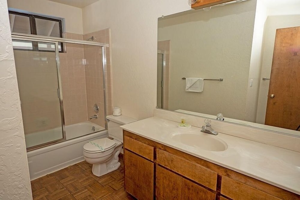 3336 Pine Hill Road 3 Bedroom Home