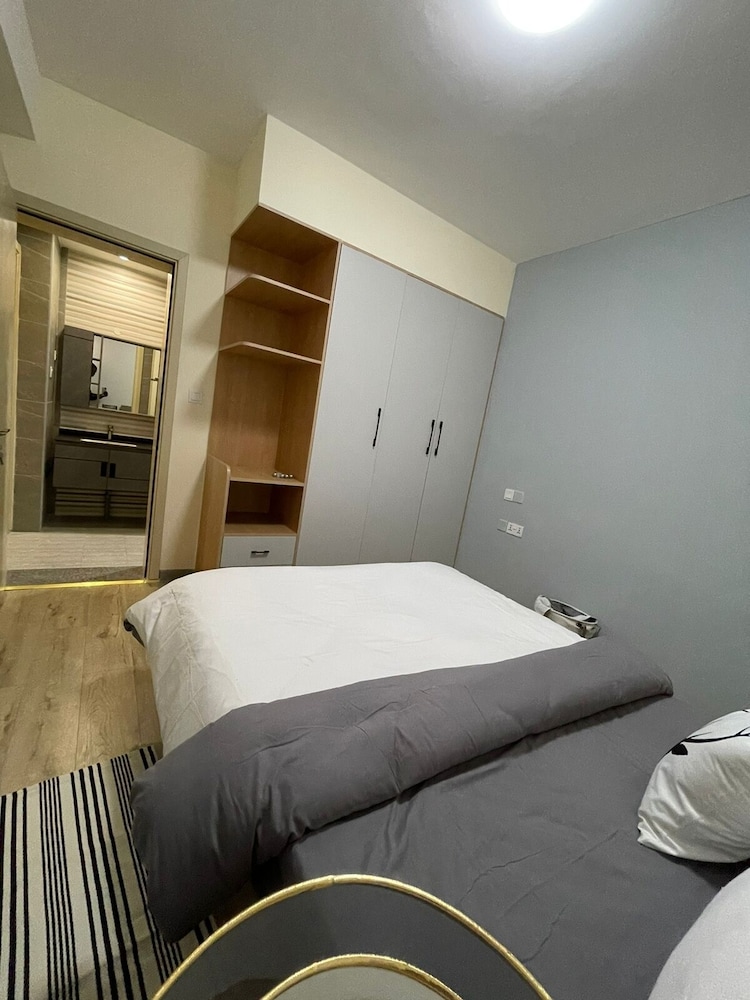 Lux Suites Siaya Park Apartments view 4