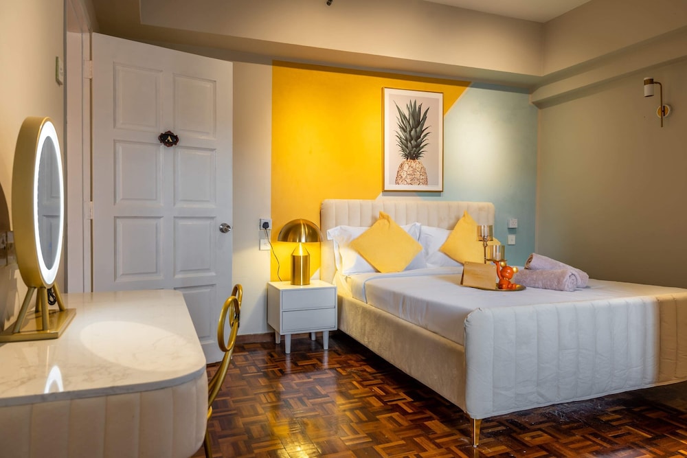 Star Regency by Plush photo 5