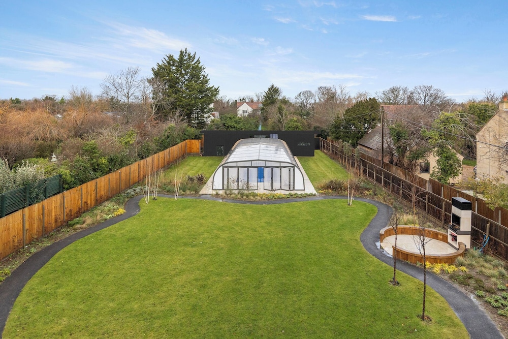 Joy Lane Mansion