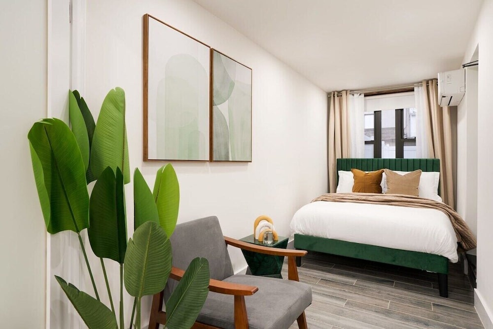 317 UES Apartments