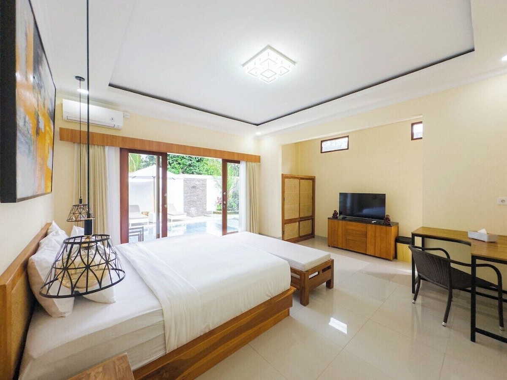 Adi Merta Villas