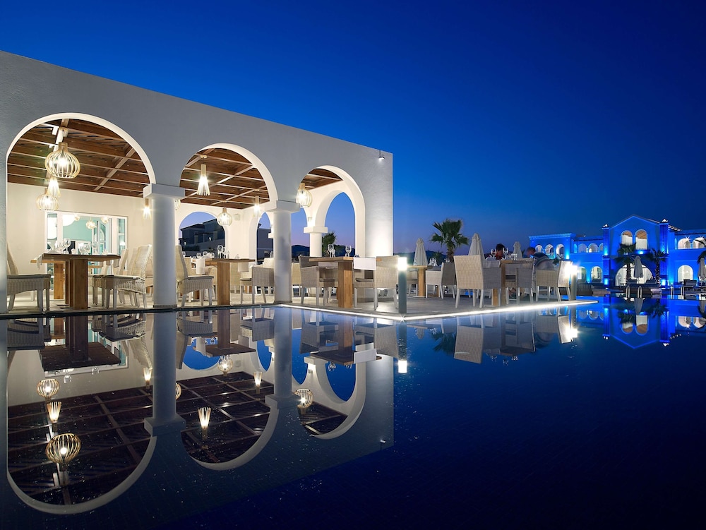 Anemos Luxury Grand Resort