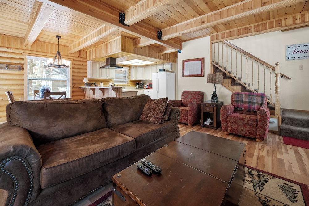 Cubs Cabin
