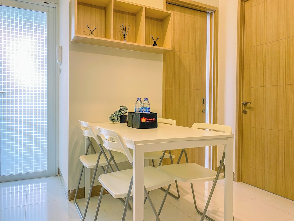 Simply 2Br Apartment At Tokyo Riverside Pik 2