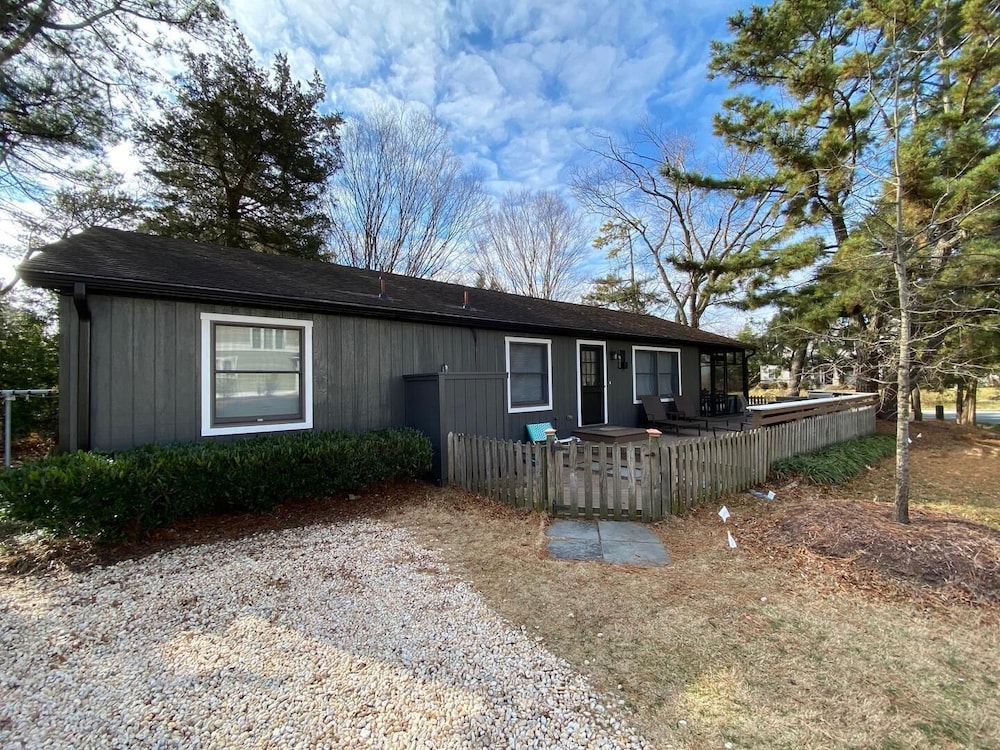 Bayard Avenue 1600