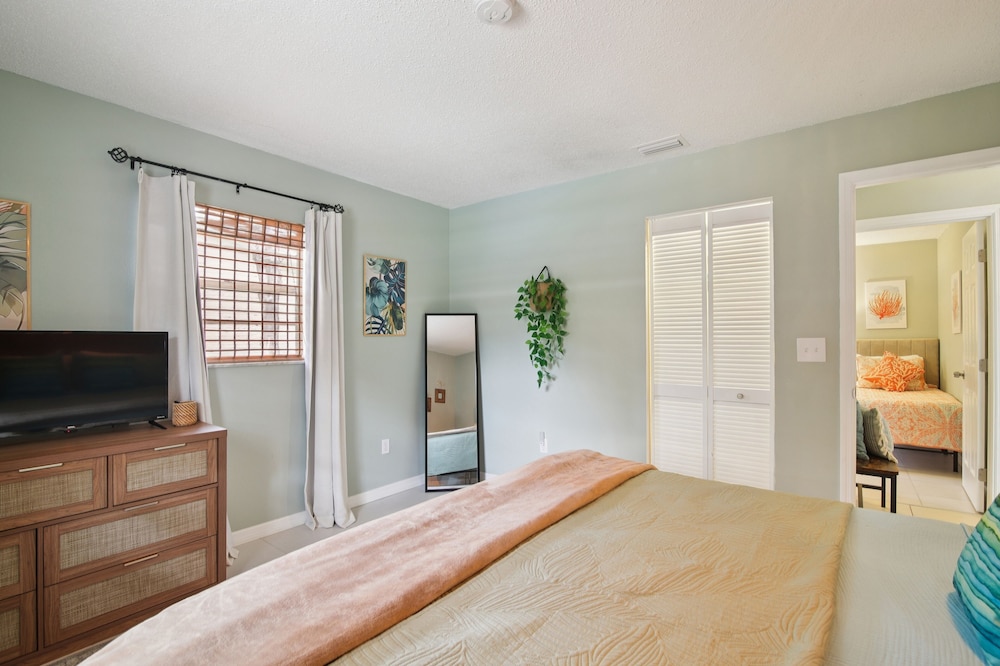 Crystal Blue Haven 3 Bedroom Cottage